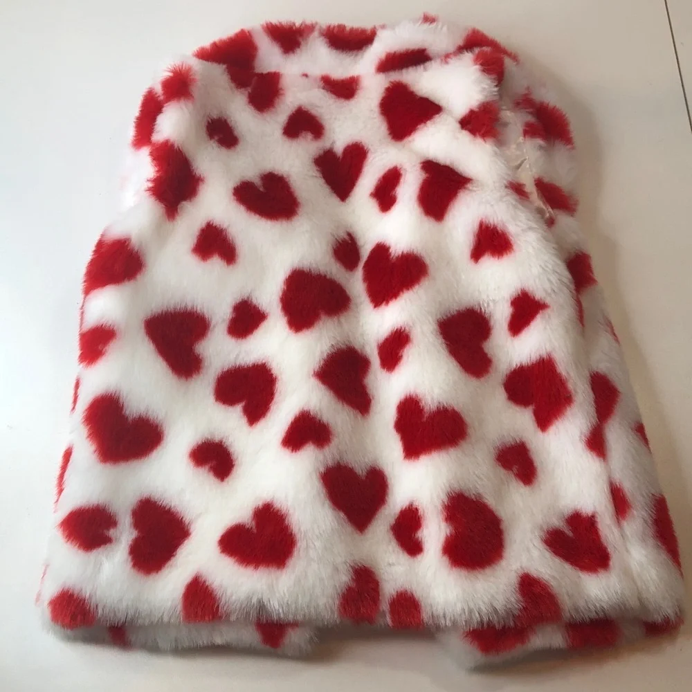Max Studio Kids Faux Fur Vest with Red and White Hearts all over Little Girls XS